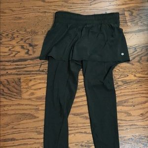 BEAUTIFUL Lululemon Leggings with attached shorts